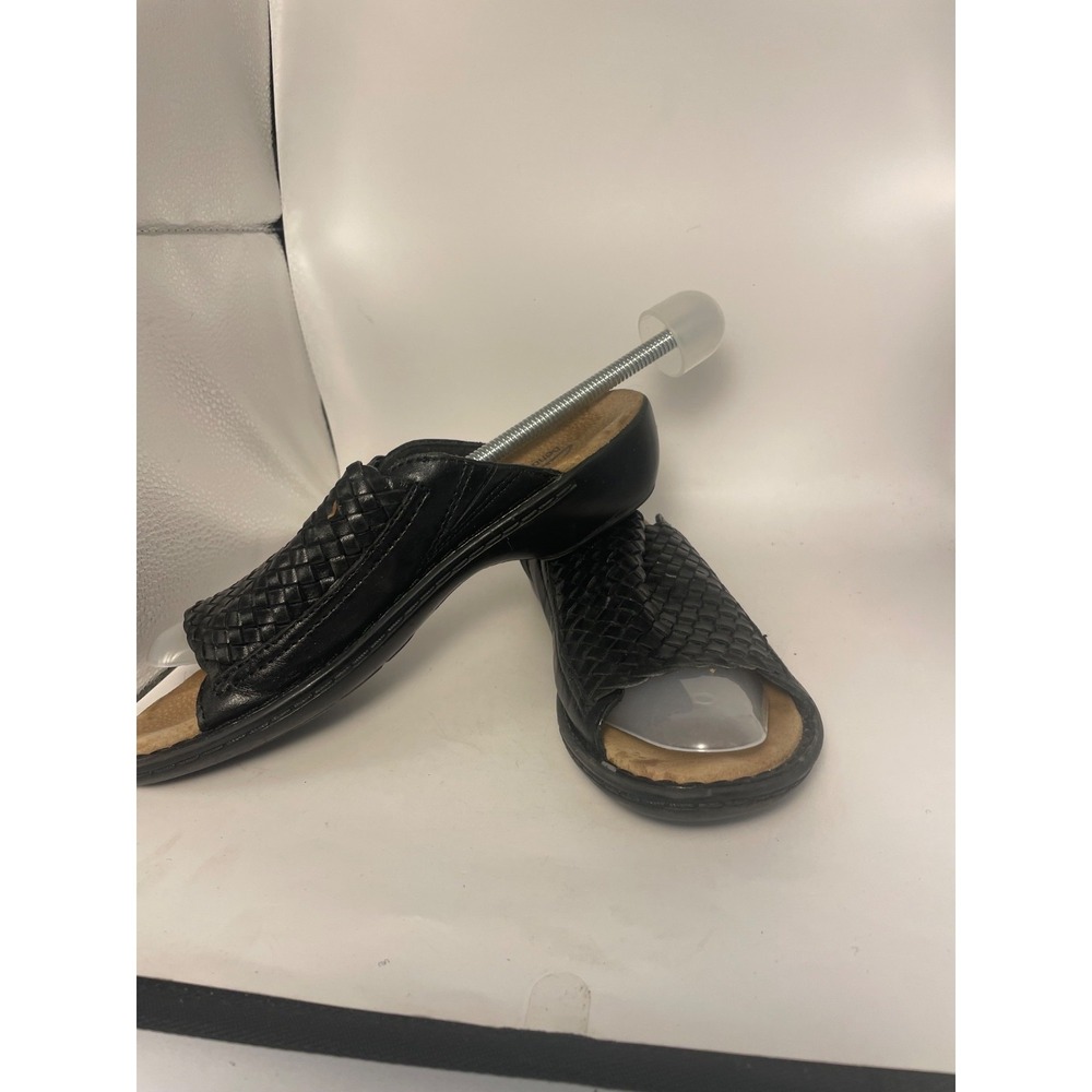 Clarks Bendables  6 M Black Color Leather Braided Open Back Slide Sandals